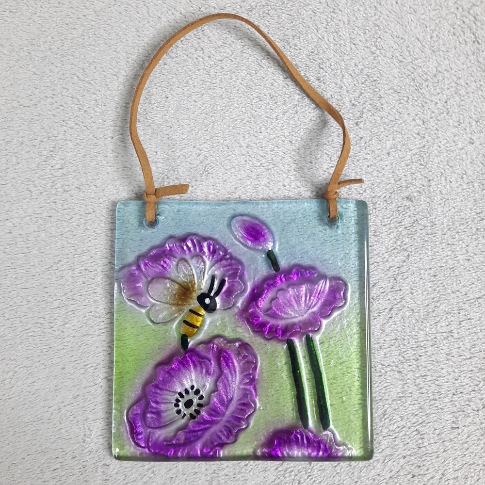 Vtg Bumblebee Floral Suncatcher Reverse Painted Art Glass Wall Hanging 4.5"